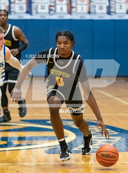Thumbnail 3 in Indianapolis Crispus Attucks @ Indianapolis Bishop Chatard photogallery.