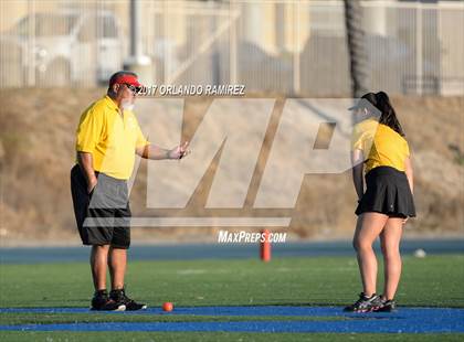 Thumbnail 2 in Clairemont @ Eastlake photogallery.