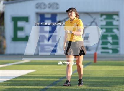 Thumbnail 2 in Clairemont @ Eastlake photogallery.