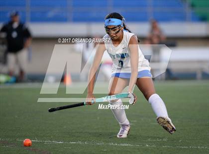 Thumbnail 3 in Clairemont @ Eastlake photogallery.
