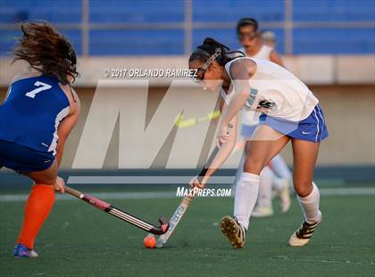 Thumbnail 2 in Clairemont @ Eastlake photogallery.
