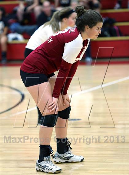 Thumbnail 2 in Cardinal Newman vs Healdsburg  photogallery.