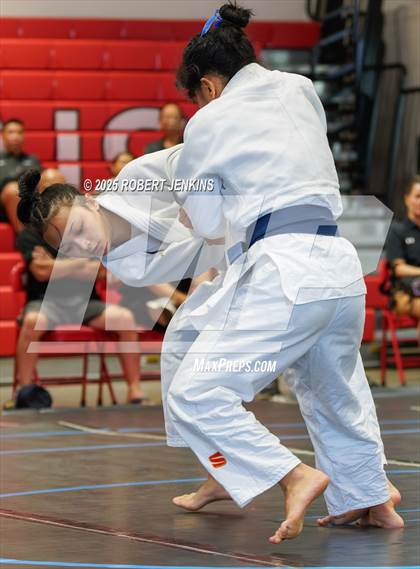 Thumbnail 1 in Eastern Division Tournament @ Kalani photogallery.