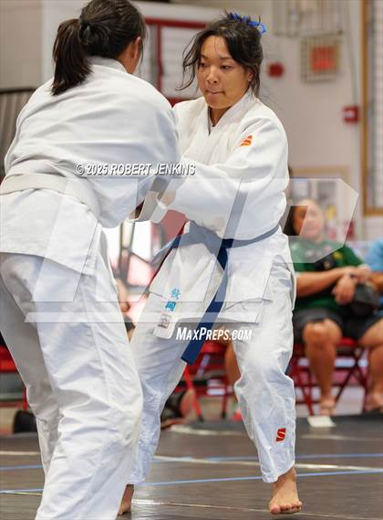 Thumbnail 1 in Eastern Division Tournament @ Kalani photogallery.