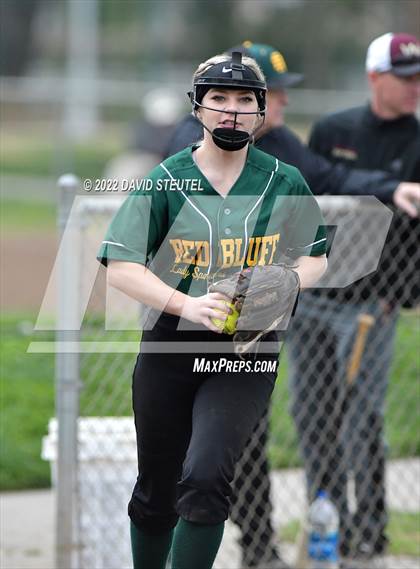 Thumbnail 1 in Nevada Union vs. Red Bluff (Pleasant Valley Tournament) photogallery.