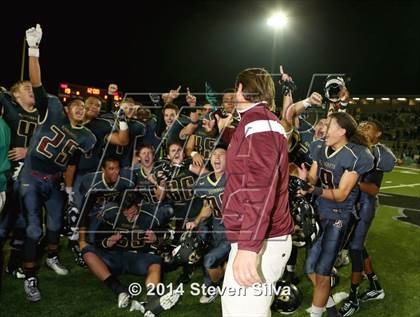 Thumbnail 2 in Bishop's vs. Mater Dei Catholic (CIF SDS D4 Final) photogallery.