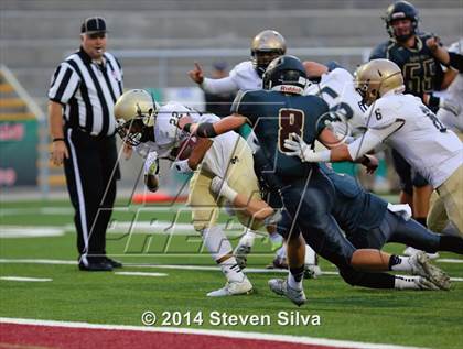 Thumbnail 1 in Bishop's vs. Mater Dei Catholic (CIF SDS D4 Final) photogallery.