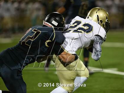Thumbnail 2 in Bishop's vs. Mater Dei Catholic (CIF SDS D4 Final) photogallery.