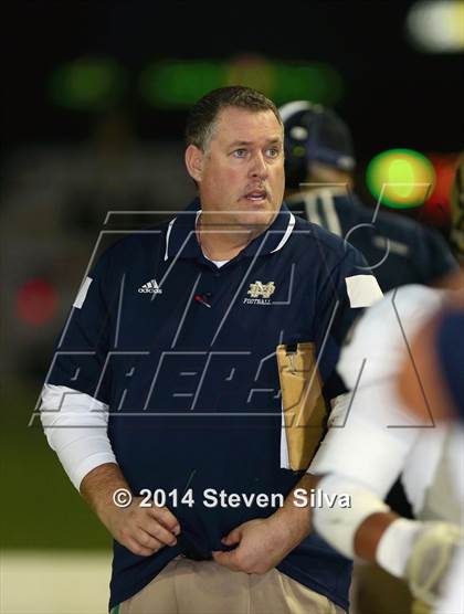 Thumbnail 2 in Bishop's vs. Mater Dei Catholic (CIF SDS D4 Final) photogallery.