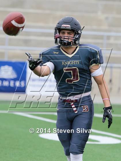 Thumbnail 2 in Bishop's vs. Mater Dei Catholic (CIF SDS D4 Final) photogallery.
