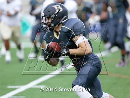 Thumbnail 1 in Bishop's vs. Mater Dei Catholic (CIF SDS D4 Final) photogallery.