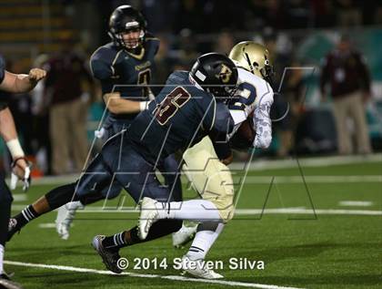 Thumbnail 3 in Bishop's vs. Mater Dei Catholic (CIF SDS D4 Final) photogallery.