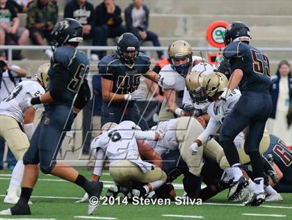 Thumbnail 3 in Bishop's vs. Mater Dei Catholic (CIF SDS D4 Final) photogallery.