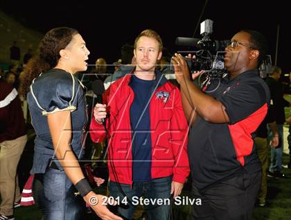 Thumbnail 2 in Bishop's vs. Mater Dei Catholic (CIF SDS D4 Final) photogallery.