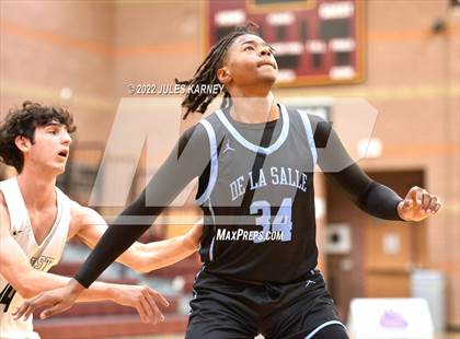 Thumbnail 1 in Clovis East vs De La Salle North Catholic (Tarkanian Classic) photogallery.