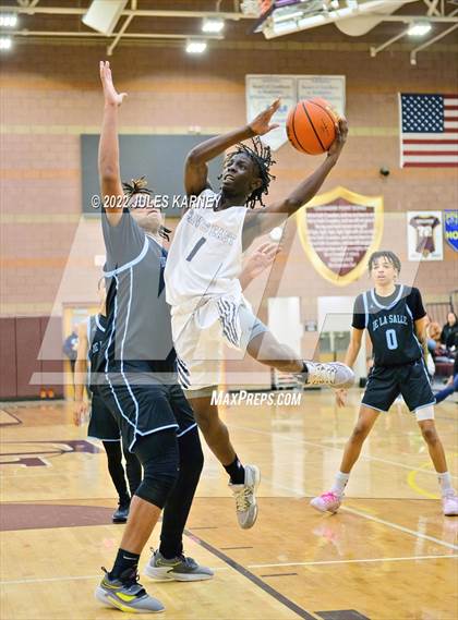 Thumbnail 1 in Clovis East vs De La Salle North Catholic (Tarkanian Classic) photogallery.