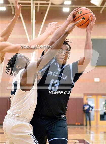 Thumbnail 1 in Clovis East vs De La Salle North Catholic (Tarkanian Classic) photogallery.