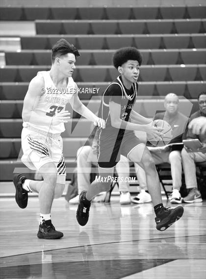 Thumbnail 3 in Clovis East vs De La Salle North Catholic (Tarkanian Classic) photogallery.