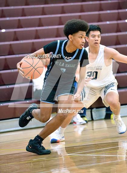 Thumbnail 2 in Clovis East vs De La Salle North Catholic (Tarkanian Classic) photogallery.