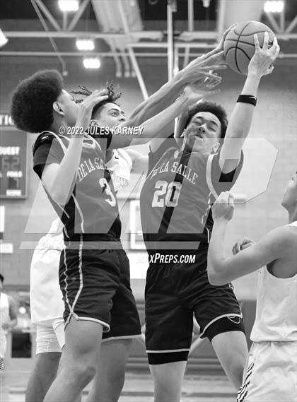 Thumbnail 2 in Clovis East vs De La Salle North Catholic (Tarkanian Classic) photogallery.