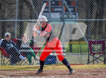 Thumbnail 1 in Green Forest vs Jasper (Big Cat Classic) photogallery.