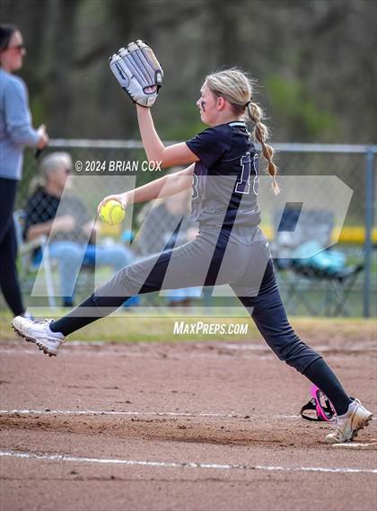 Thumbnail 2 in Green Forest vs Jasper (Big Cat Classic) photogallery.