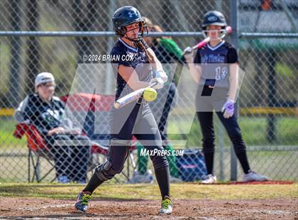 Thumbnail 2 in Green Forest vs Jasper (Big Cat Classic) photogallery.