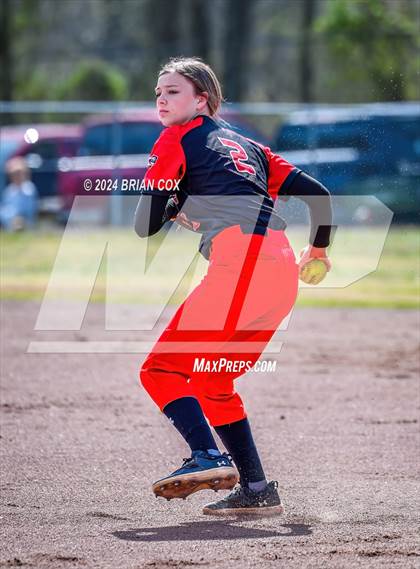 Thumbnail 2 in Green Forest vs Jasper (Big Cat Classic) photogallery.