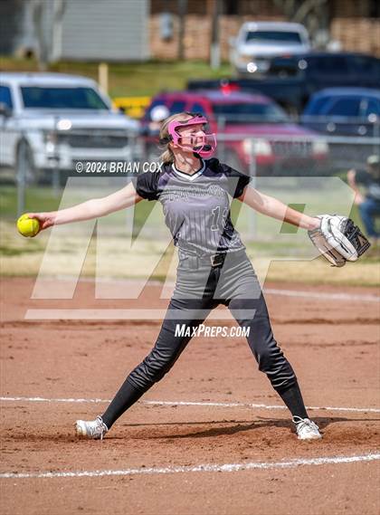 Thumbnail 1 in Green Forest vs Jasper (Big Cat Classic) photogallery.