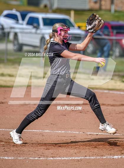 Thumbnail 2 in Green Forest vs Jasper (Big Cat Classic) photogallery.