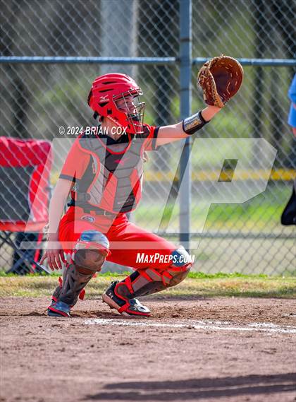 Thumbnail 2 in Green Forest vs Jasper (Big Cat Classic) photogallery.