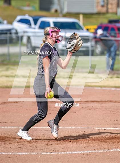 Thumbnail 1 in Green Forest vs Jasper (Big Cat Classic) photogallery.