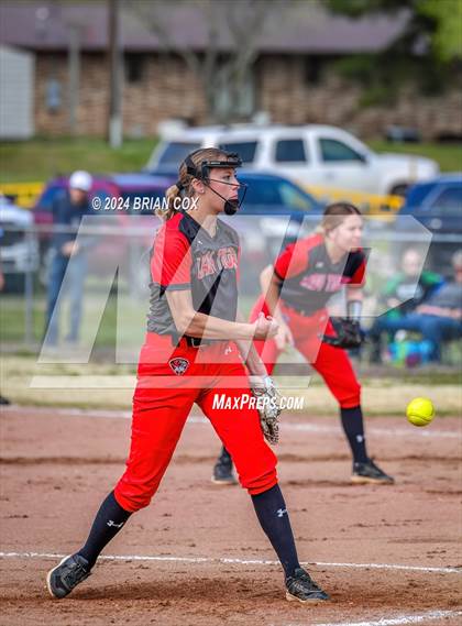 Thumbnail 3 in Green Forest vs Jasper (Big Cat Classic) photogallery.