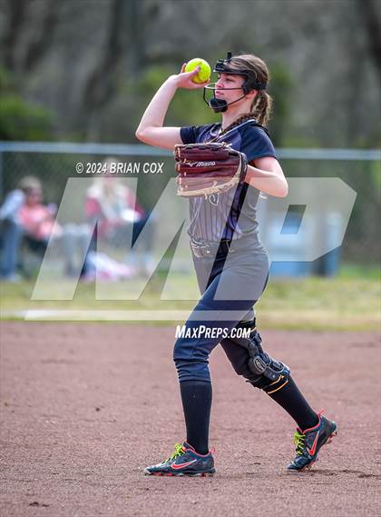 Thumbnail 3 in Green Forest vs Jasper (Big Cat Classic) photogallery.