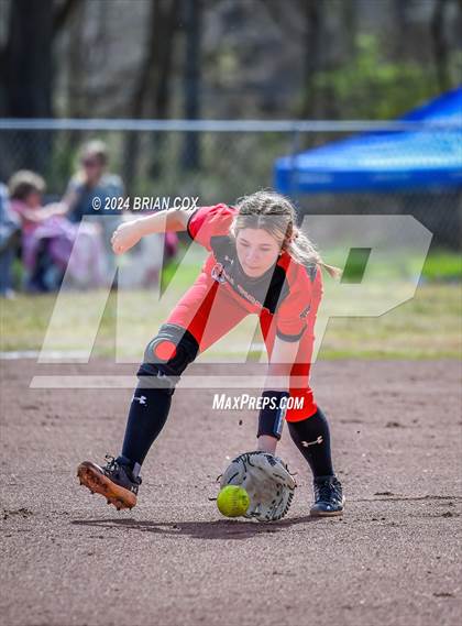 Thumbnail 2 in Green Forest vs Jasper (Big Cat Classic) photogallery.