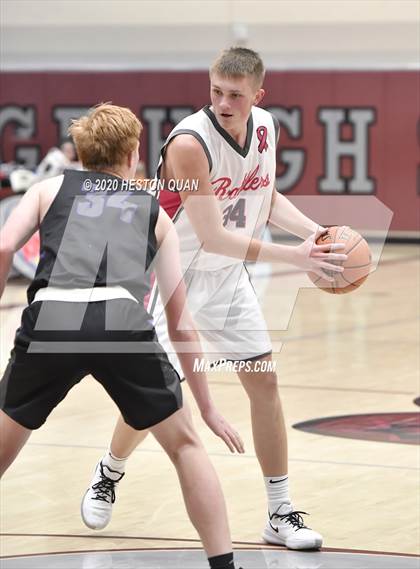 Thumbnail 2 in Spring Creek vs. Rancho Mirage (Rancho Mirage Holiday Invitational) photogallery.