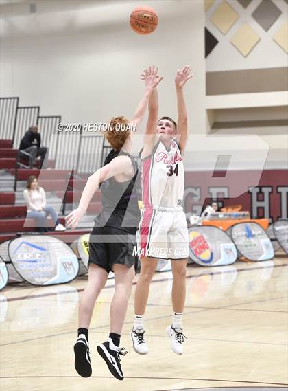 Thumbnail 1 in Spring Creek vs. Rancho Mirage (Rancho Mirage Holiday Invitational) photogallery.