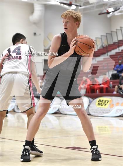 Thumbnail 2 in Spring Creek vs. Rancho Mirage (Rancho Mirage Holiday Invitational) photogallery.