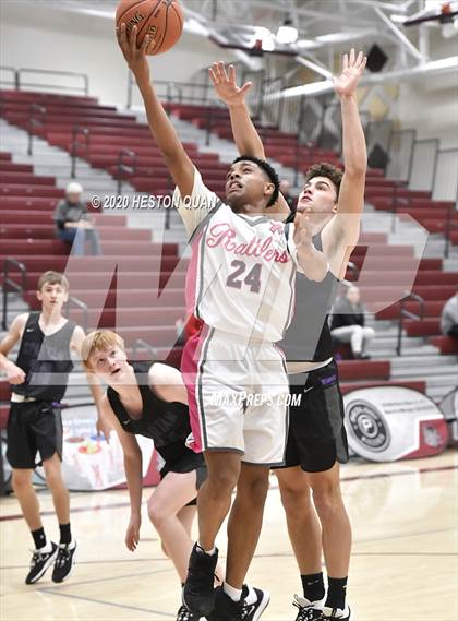 Thumbnail 2 in Spring Creek vs. Rancho Mirage (Rancho Mirage Holiday Invitational) photogallery.