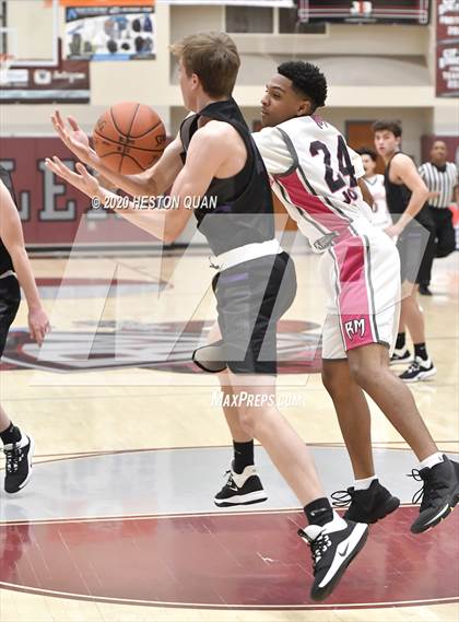 Thumbnail 3 in Spring Creek vs. Rancho Mirage (Rancho Mirage Holiday Invitational) photogallery.