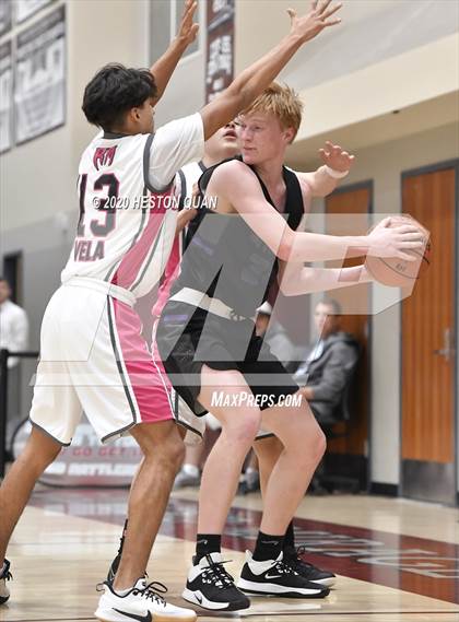 Thumbnail 3 in Spring Creek vs. Rancho Mirage (Rancho Mirage Holiday Invitational) photogallery.