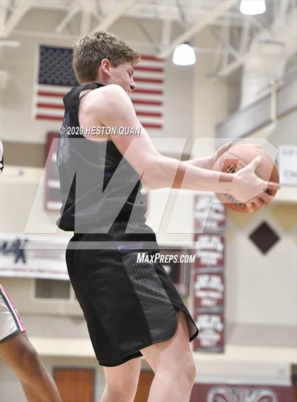 Thumbnail 1 in Spring Creek vs. Rancho Mirage (Rancho Mirage Holiday Invitational) photogallery.