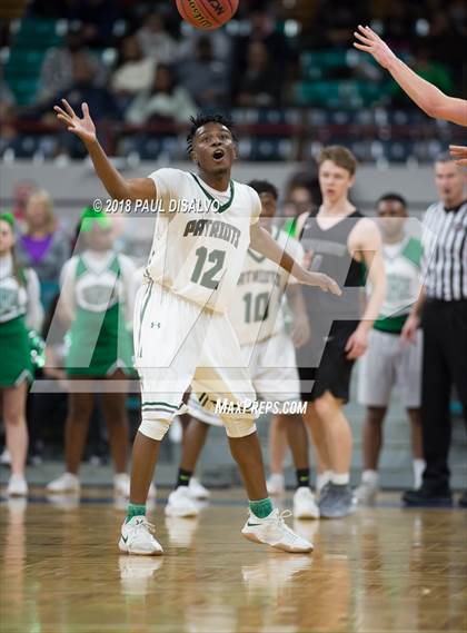 Thumbnail 3 in Grandview vs. George Washington (CHSAA 5A State Final) photogallery.