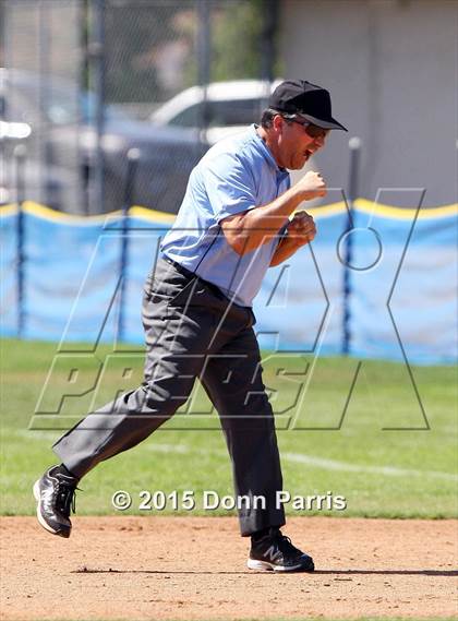 Thumbnail 2 in Harvard-Westlake @ Bishop Amat photogallery.