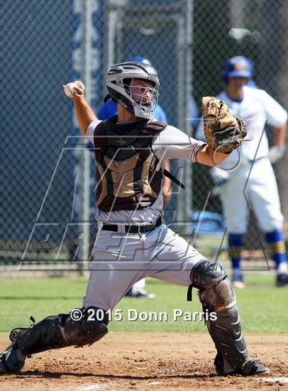 Thumbnail 3 in Harvard-Westlake @ Bishop Amat photogallery.
