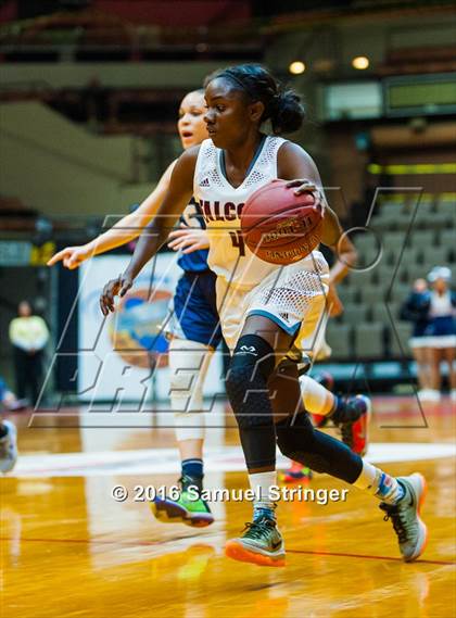 Thumbnail 2 in Independence vs. Bakersfield (CIF CS D2 Final) photogallery.
