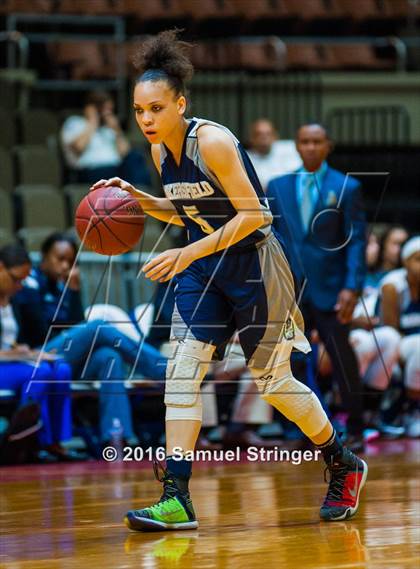 Thumbnail 3 in Independence vs. Bakersfield (CIF CS D2 Final) photogallery.