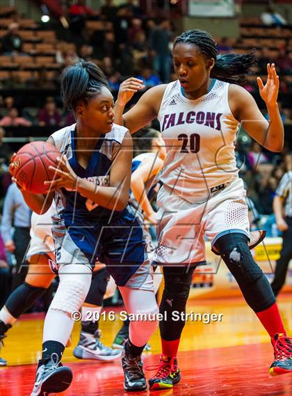 Thumbnail 1 in Independence vs. Bakersfield (CIF CS D2 Final) photogallery.