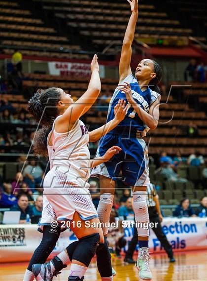 Thumbnail 3 in Independence vs. Bakersfield (CIF CS D2 Final) photogallery.