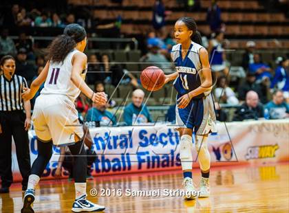 Thumbnail 2 in Independence vs. Bakersfield (CIF CS D2 Final) photogallery.